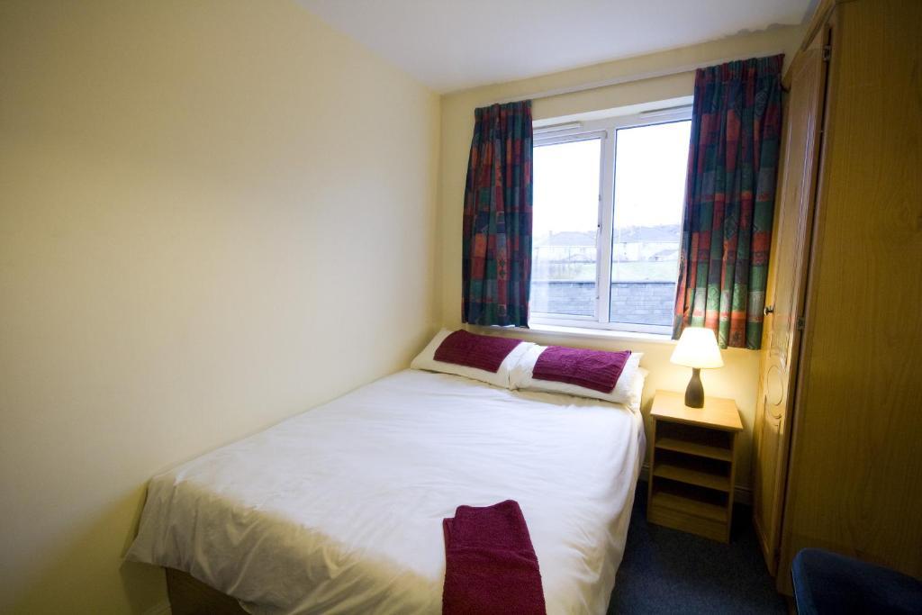 Dunaras Holiday Village Galway Phòng bức ảnh
