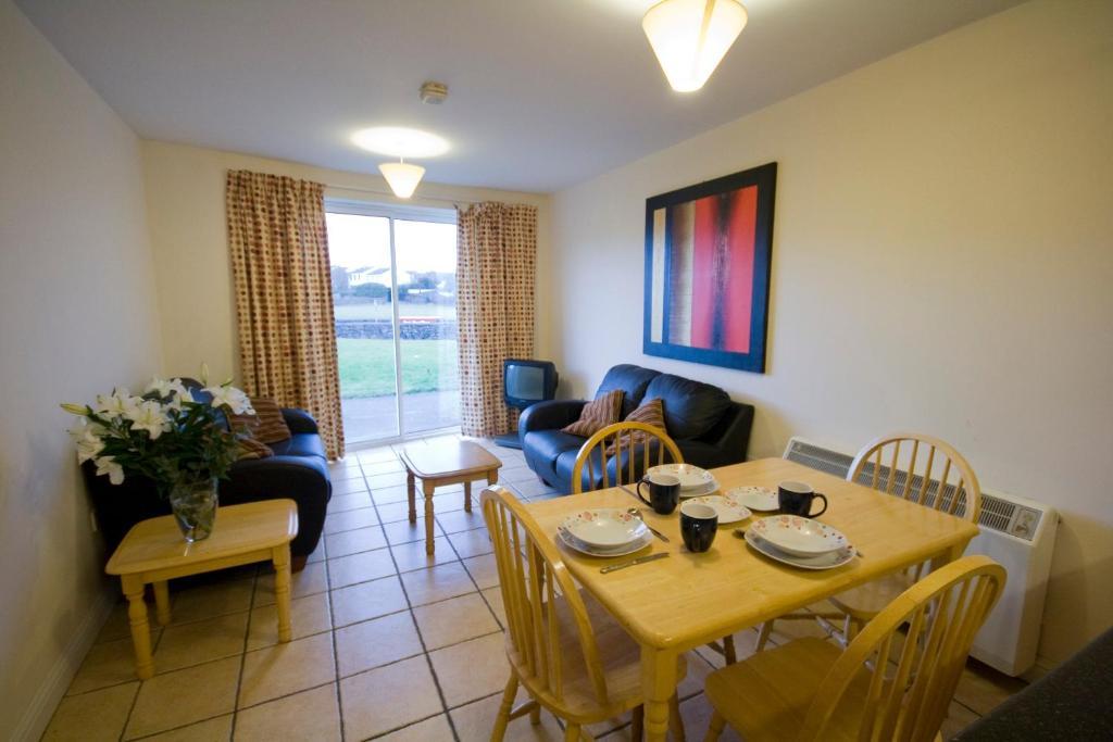Dunaras Holiday Village Galway Phòng bức ảnh